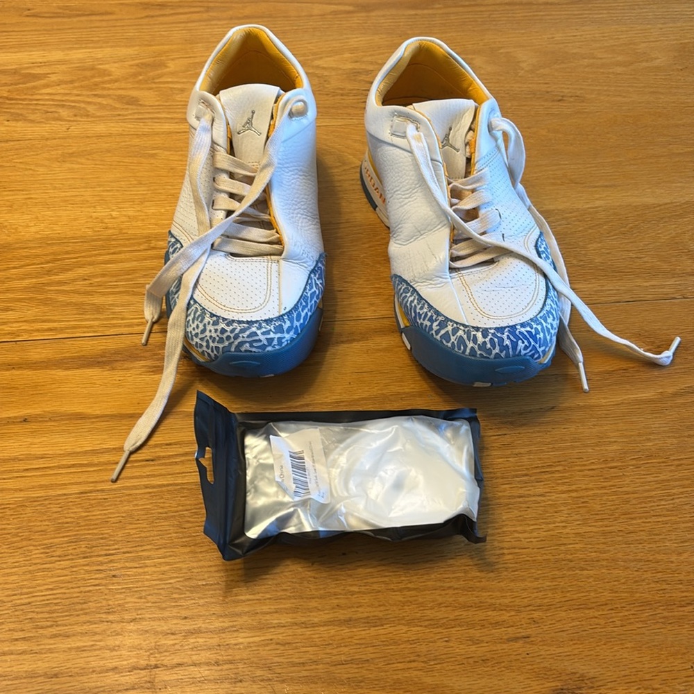 Rare vintage Jordan causal wear tennis shoes.